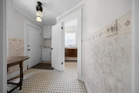 319 Carnation Court Apopka FL 32703