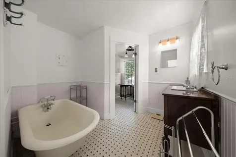 319 Carnation Court Apopka FL 32703