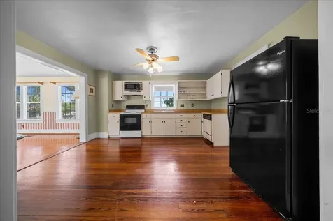 319 Carnation Court Apopka FL 32703