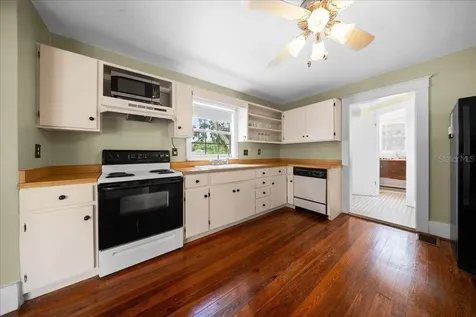 319 Carnation Court Apopka FL 32703