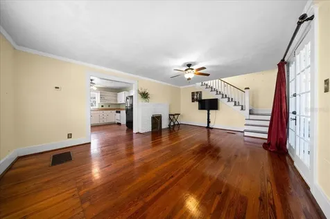 319 Carnation Court Apopka FL 32703