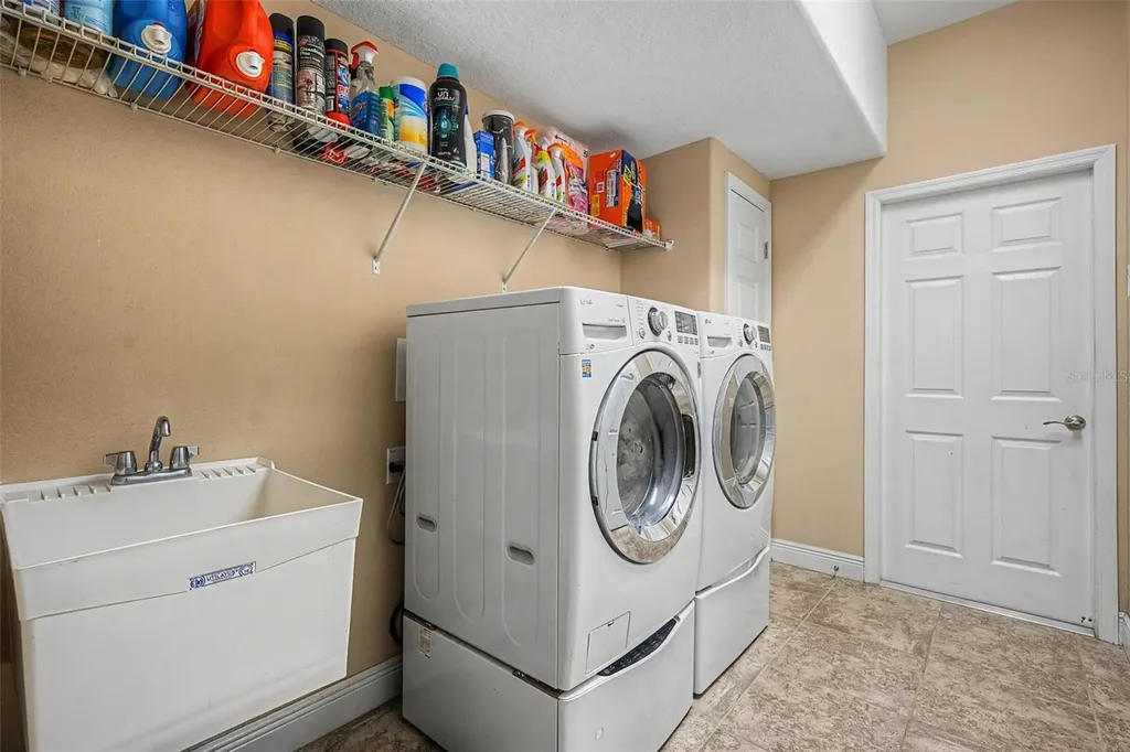 2234 Highwood Court Dunedin FL 34698