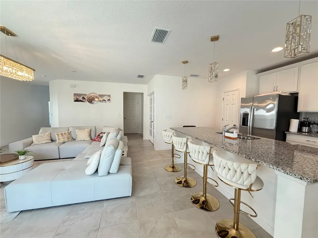 434 North Boulevard E Davenport FL 33837