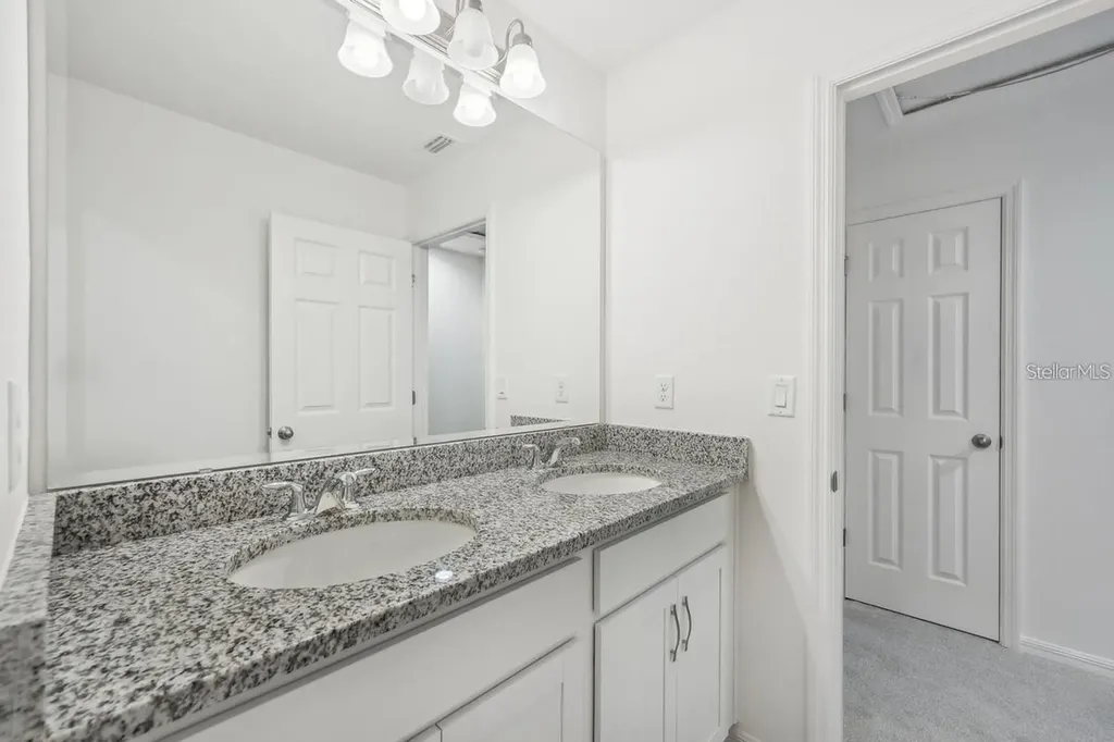 434 North Boulevard E Davenport FL 33837