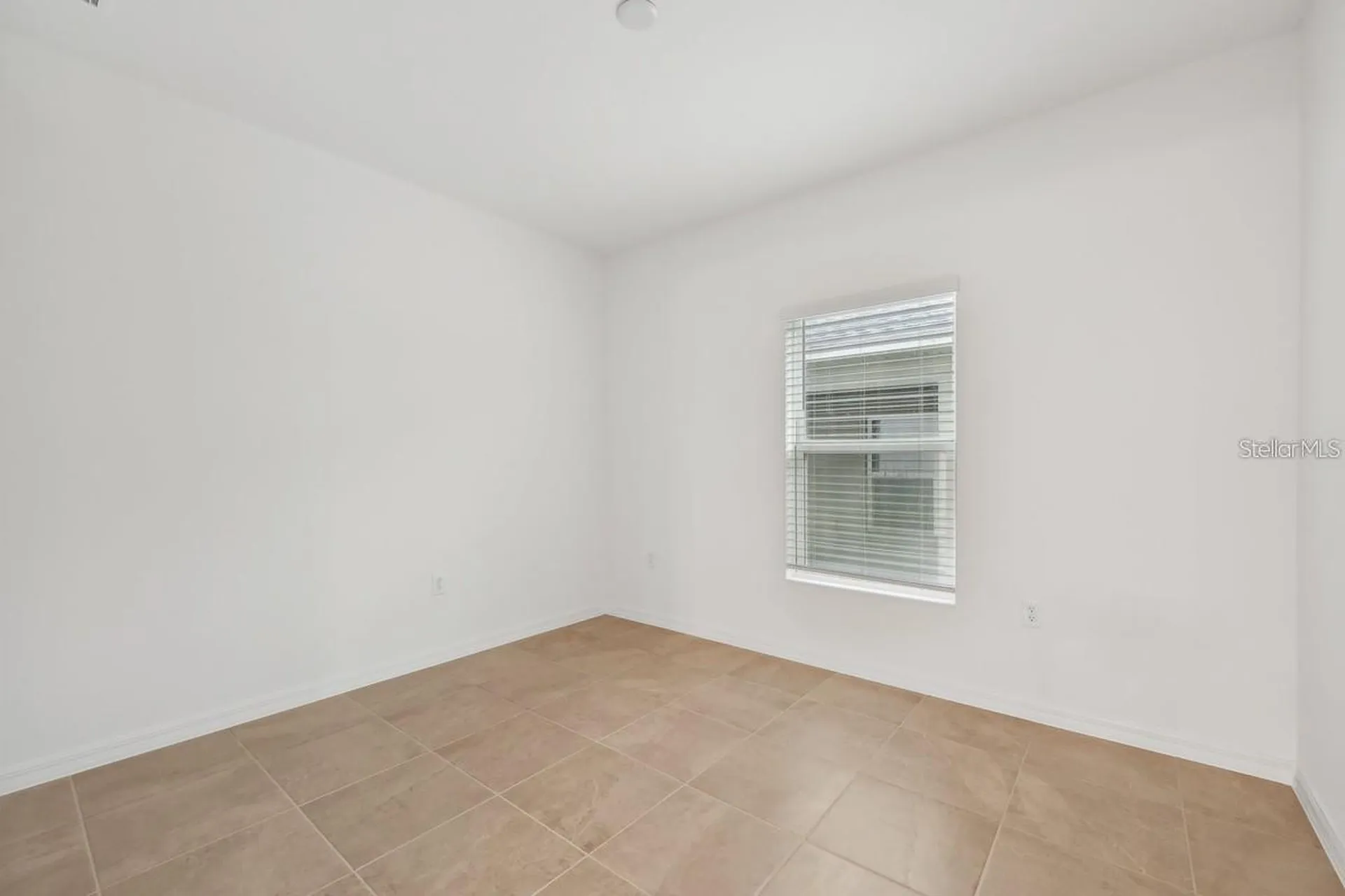 434 North Boulevard E Davenport FL 33837