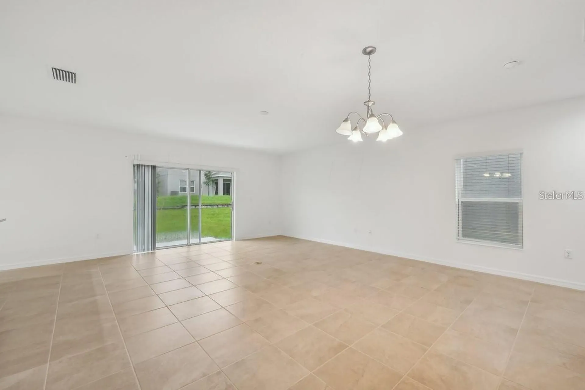 434 North Boulevard E Davenport FL 33837