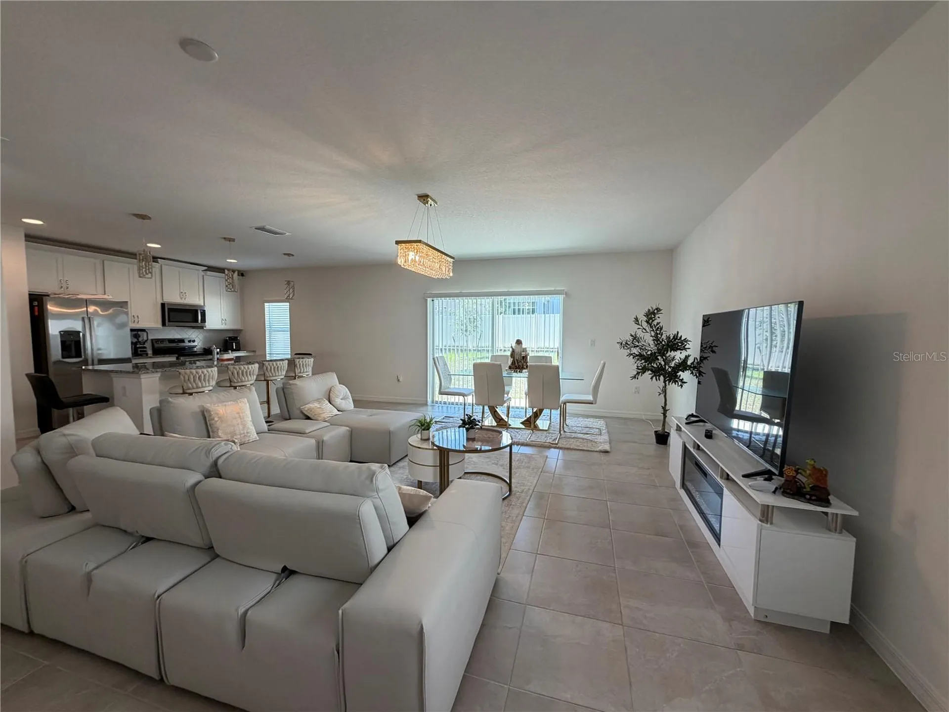 434 North Boulevard E Davenport FL 33837