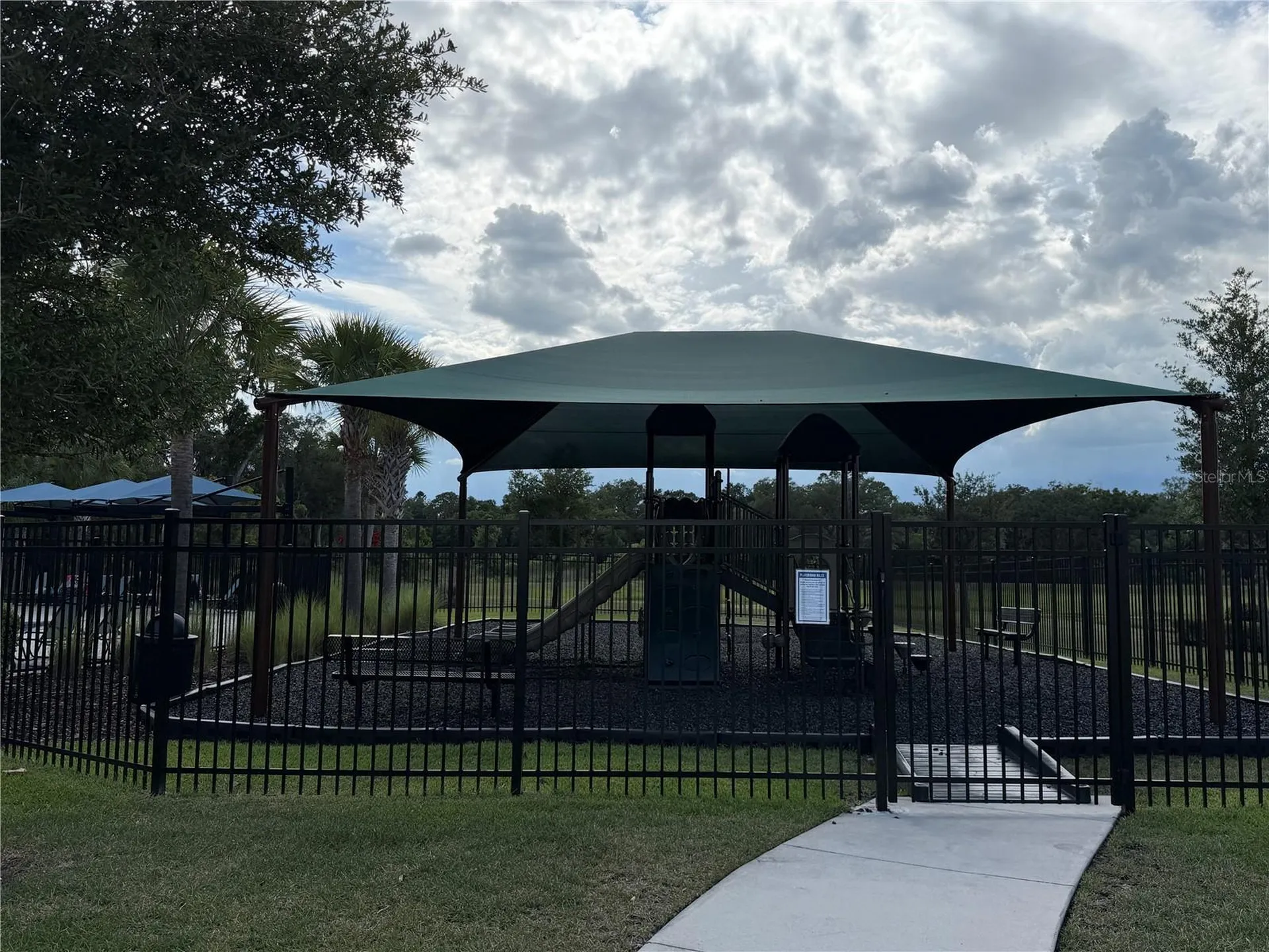 434 North Boulevard E Davenport FL 33837