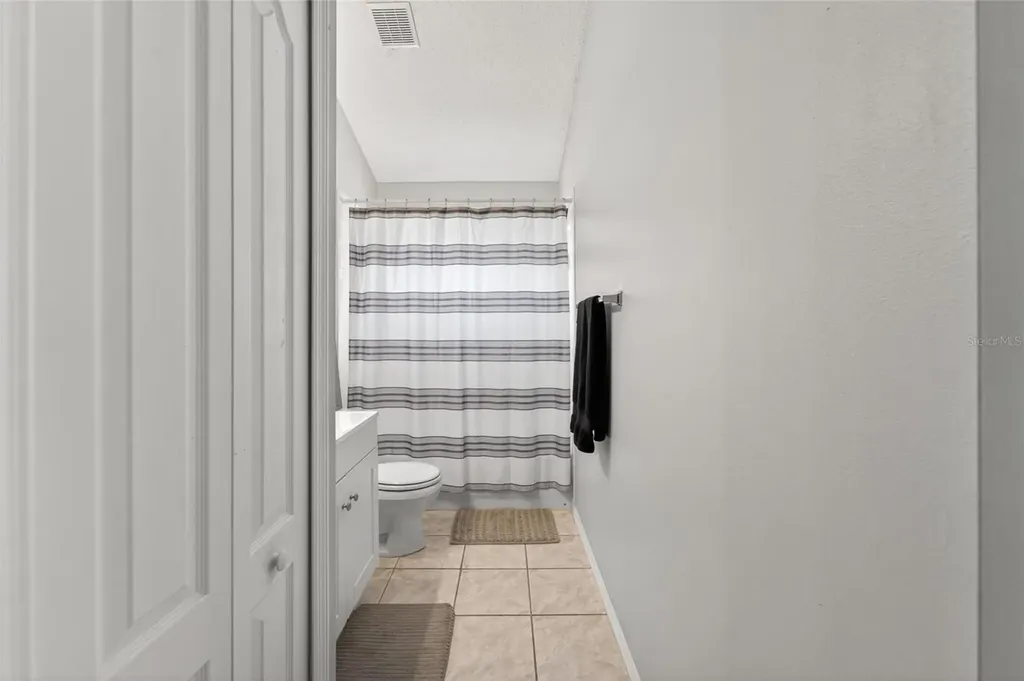 418 Henderson Avenue Seffner FL 33584