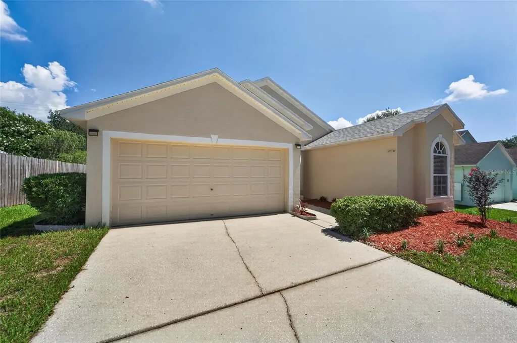 418 Henderson Avenue Seffner FL 33584