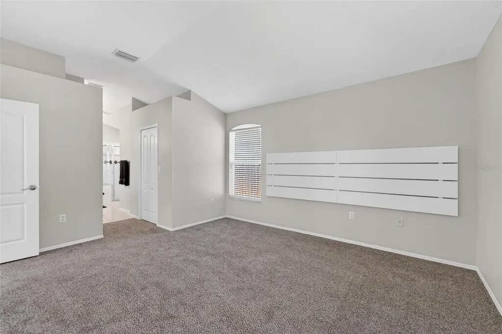 418 Henderson Avenue Seffner FL 33584
