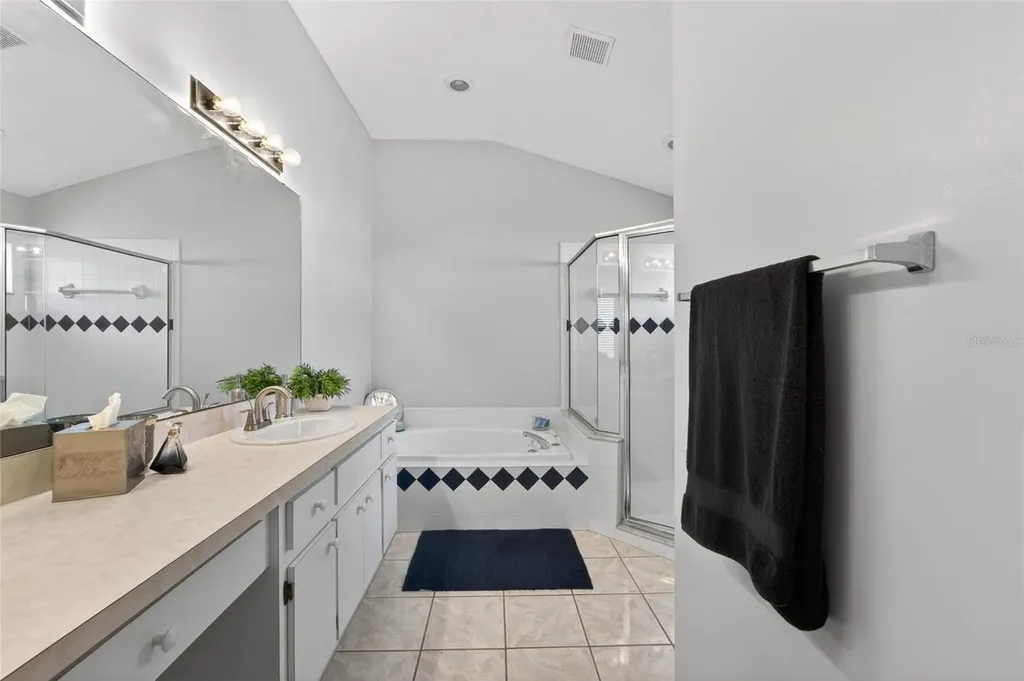 418 Henderson Avenue Seffner FL 33584