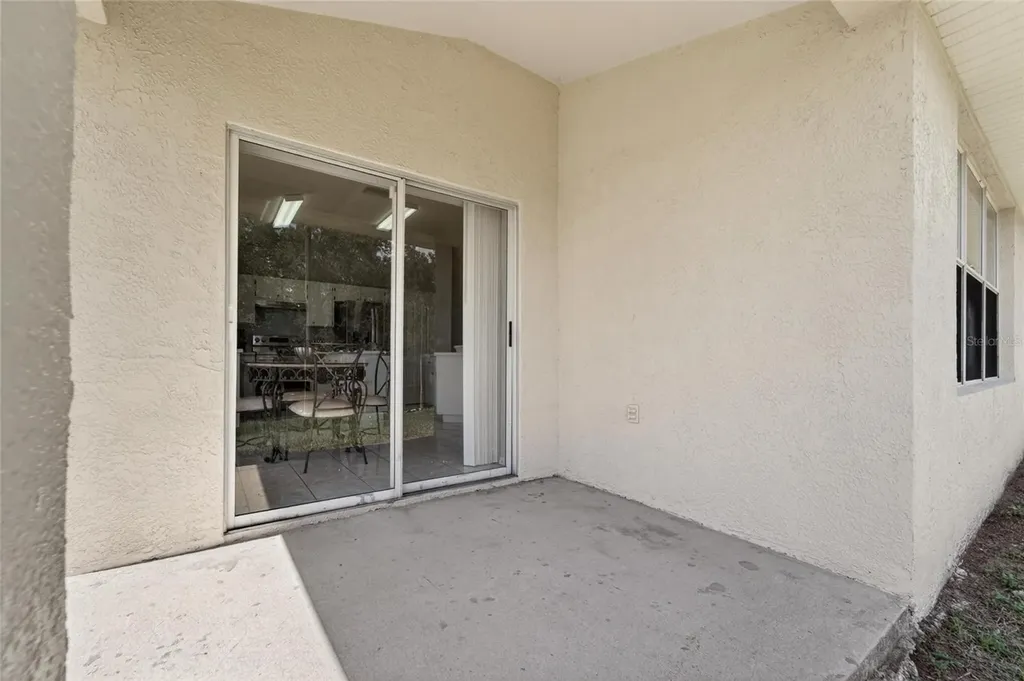 418 Henderson Avenue Seffner FL 33584
