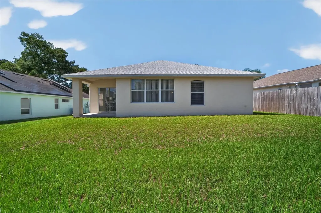 418 Henderson Avenue Seffner FL 33584