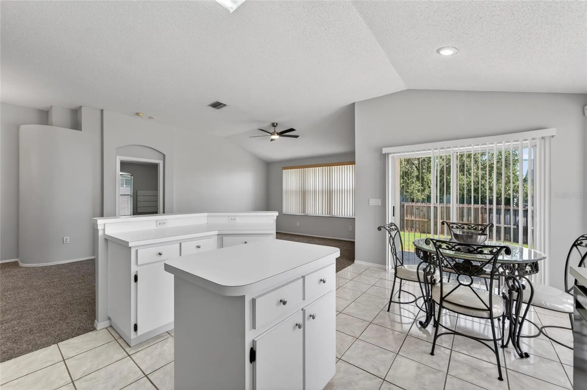 418 Henderson Avenue Seffner FL 33584