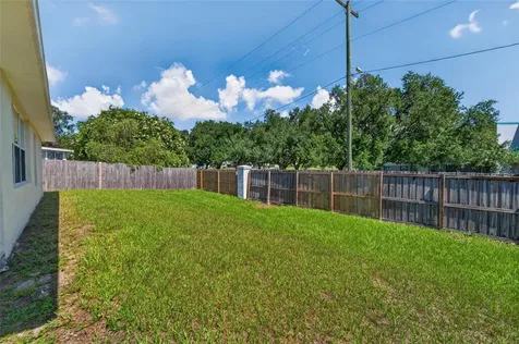 418 Henderson Avenue Seffner FL 33584
