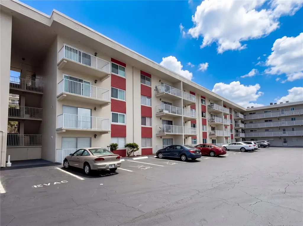 2711 N Halifax Avenue Daytona Beach FL 32118