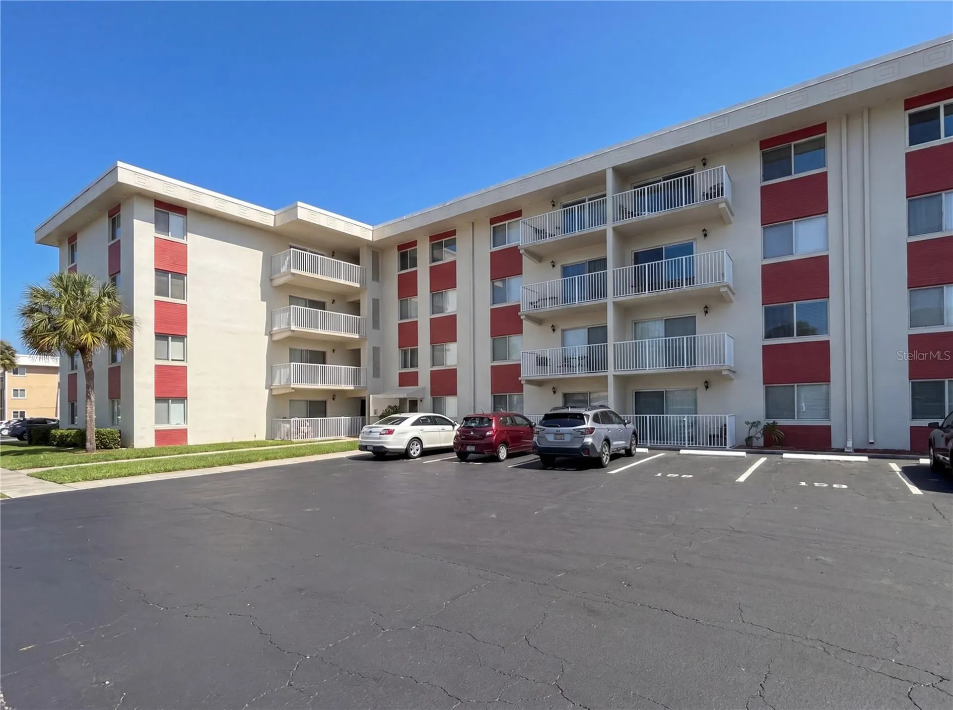 2711 N Halifax Avenue Daytona Beach FL 32118