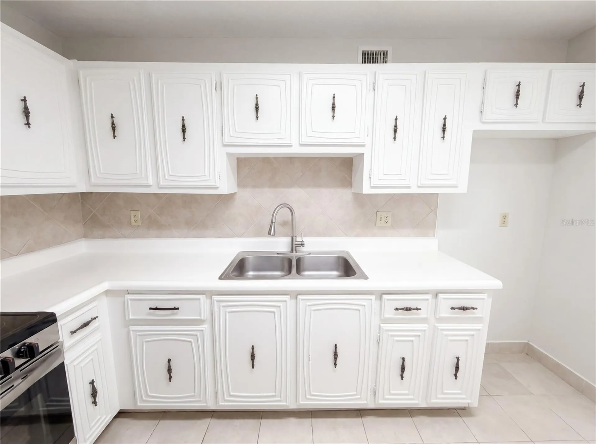 2711 N Halifax Avenue Daytona Beach FL 32118
