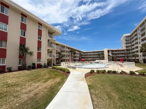 2711 N Halifax Avenue Daytona Beach FL 32118