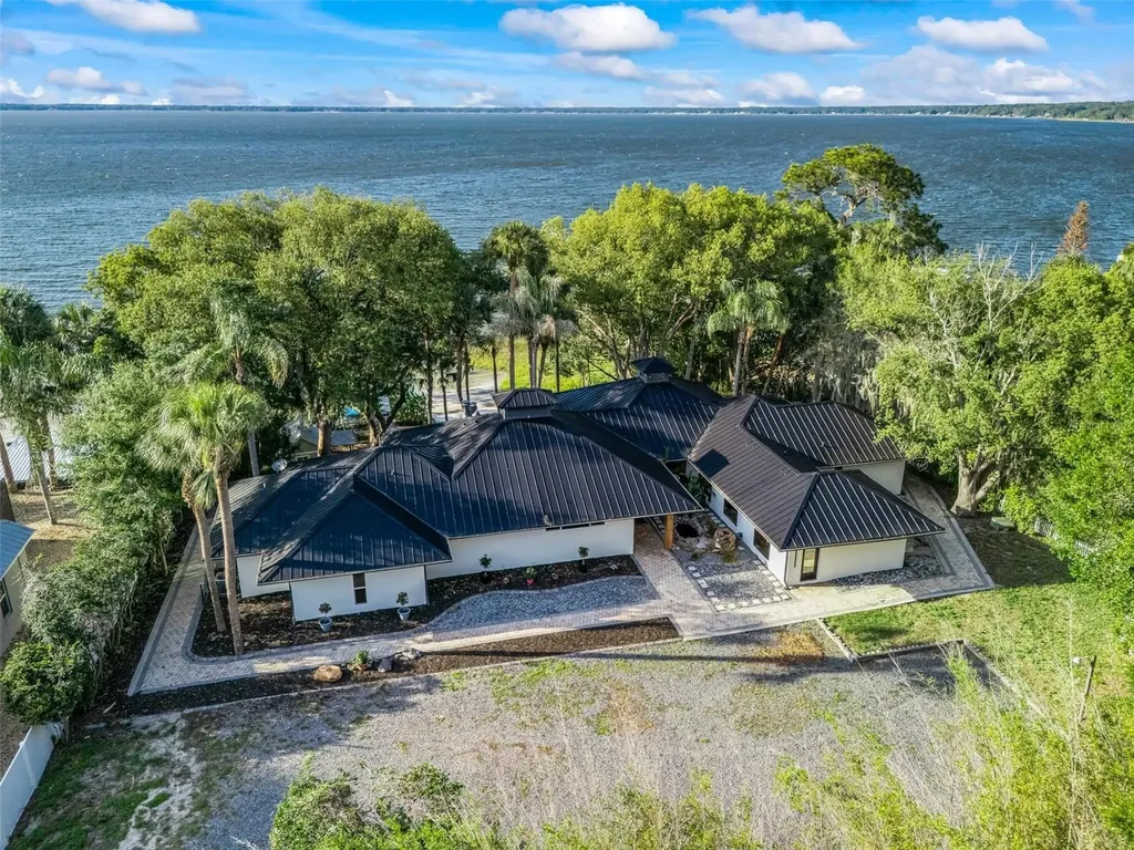 13061 SE 158th Lane Weirsdale FL 32195