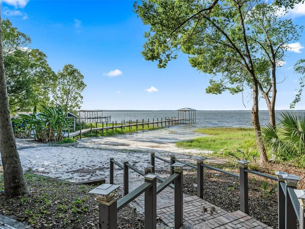 13061 SE 158th Lane Weirsdale FL 32195