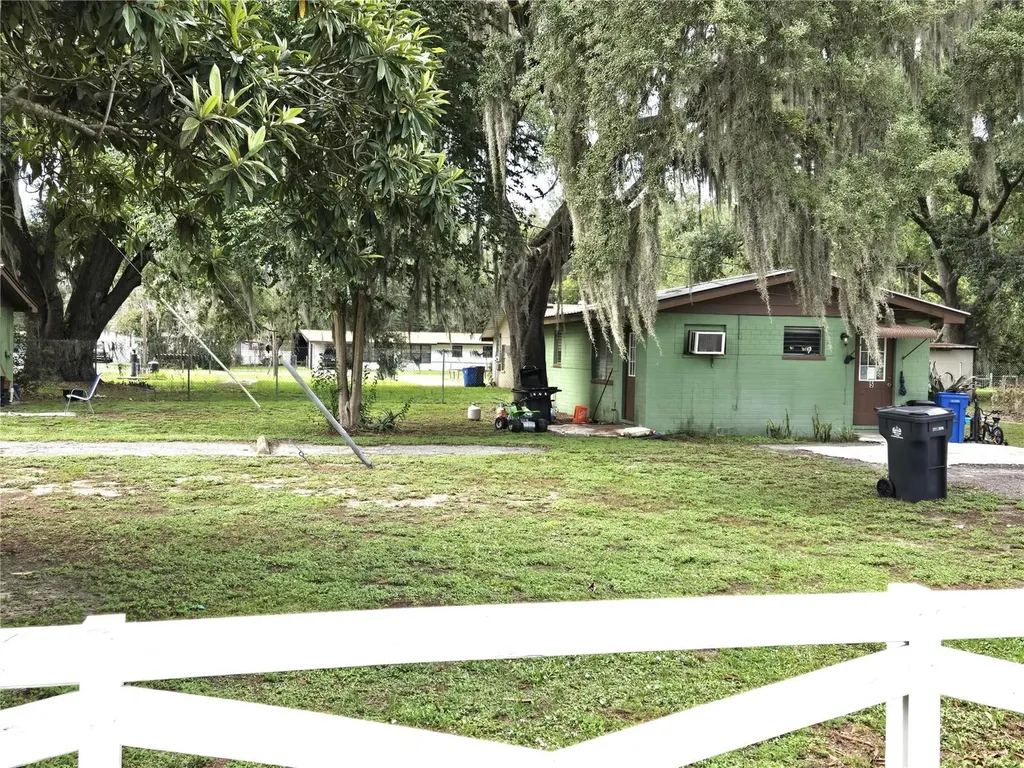 912 Pearl Mary Circle Plant City FL 33566