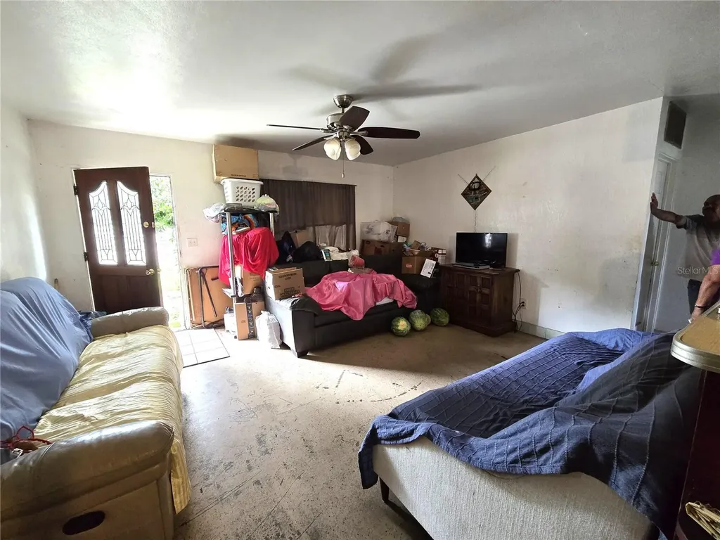 912 Pearl Mary Circle Plant City FL 33566