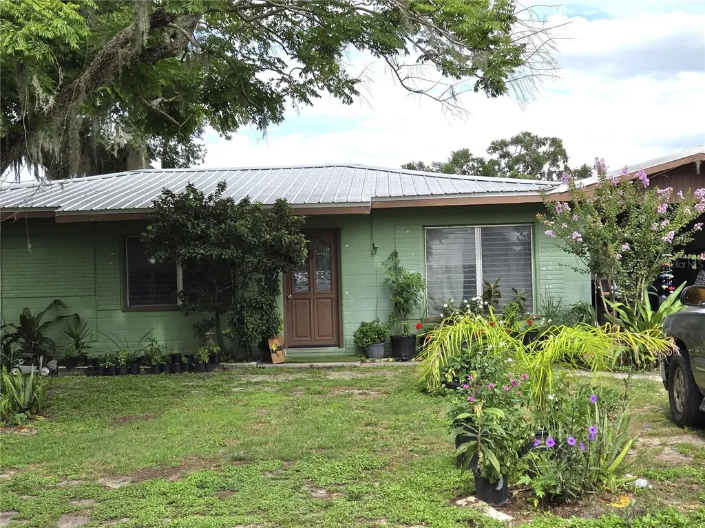 912 Pearl Mary Circle Plant City FL 33566