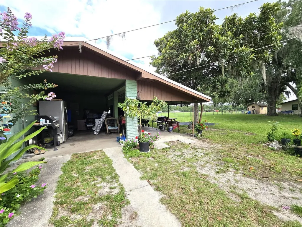 912 Pearl Mary Circle Plant City FL 33566