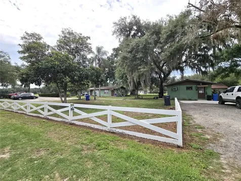 912 Pearl Mary Circle Plant City FL 33566