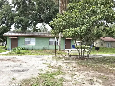 912 Pearl Mary Circle Plant City FL 33566