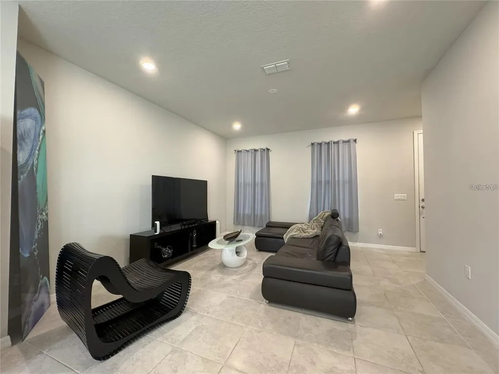 5032 Walker Street St Cloud FL 34771