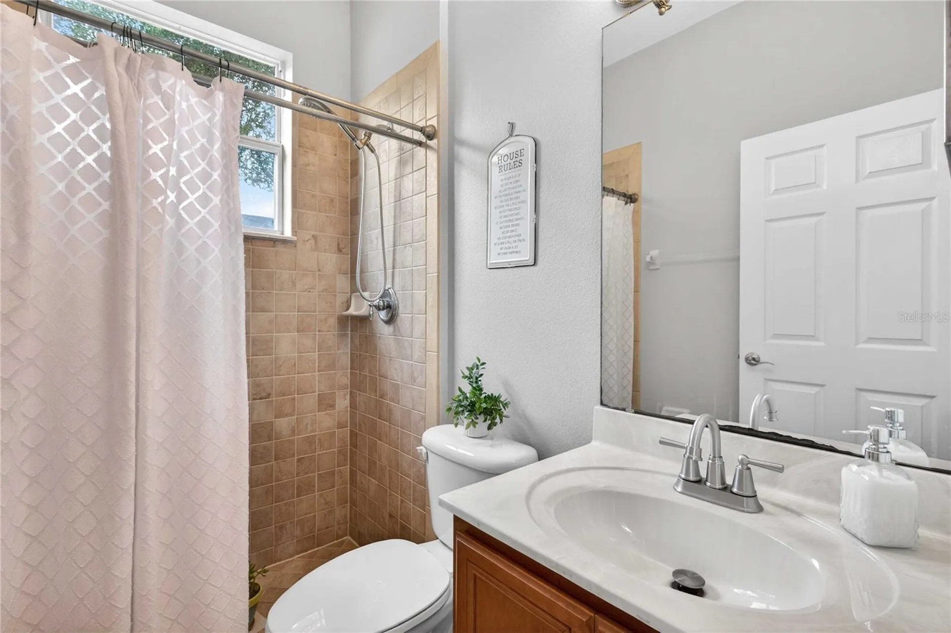 303 W Blue Water Edge Drive Eustis FL 32736