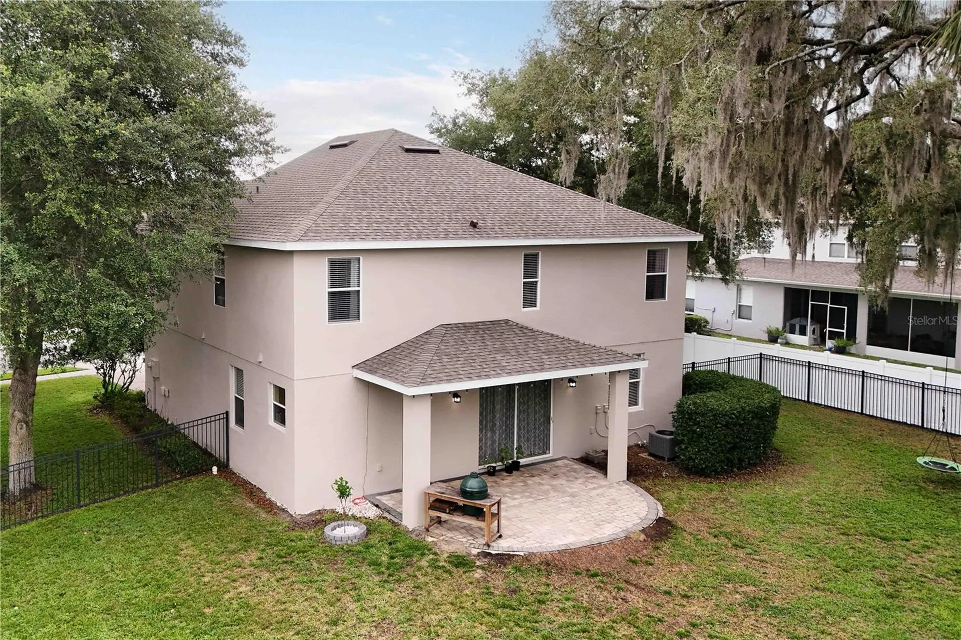 303 W Blue Water Edge Drive Eustis FL 32736