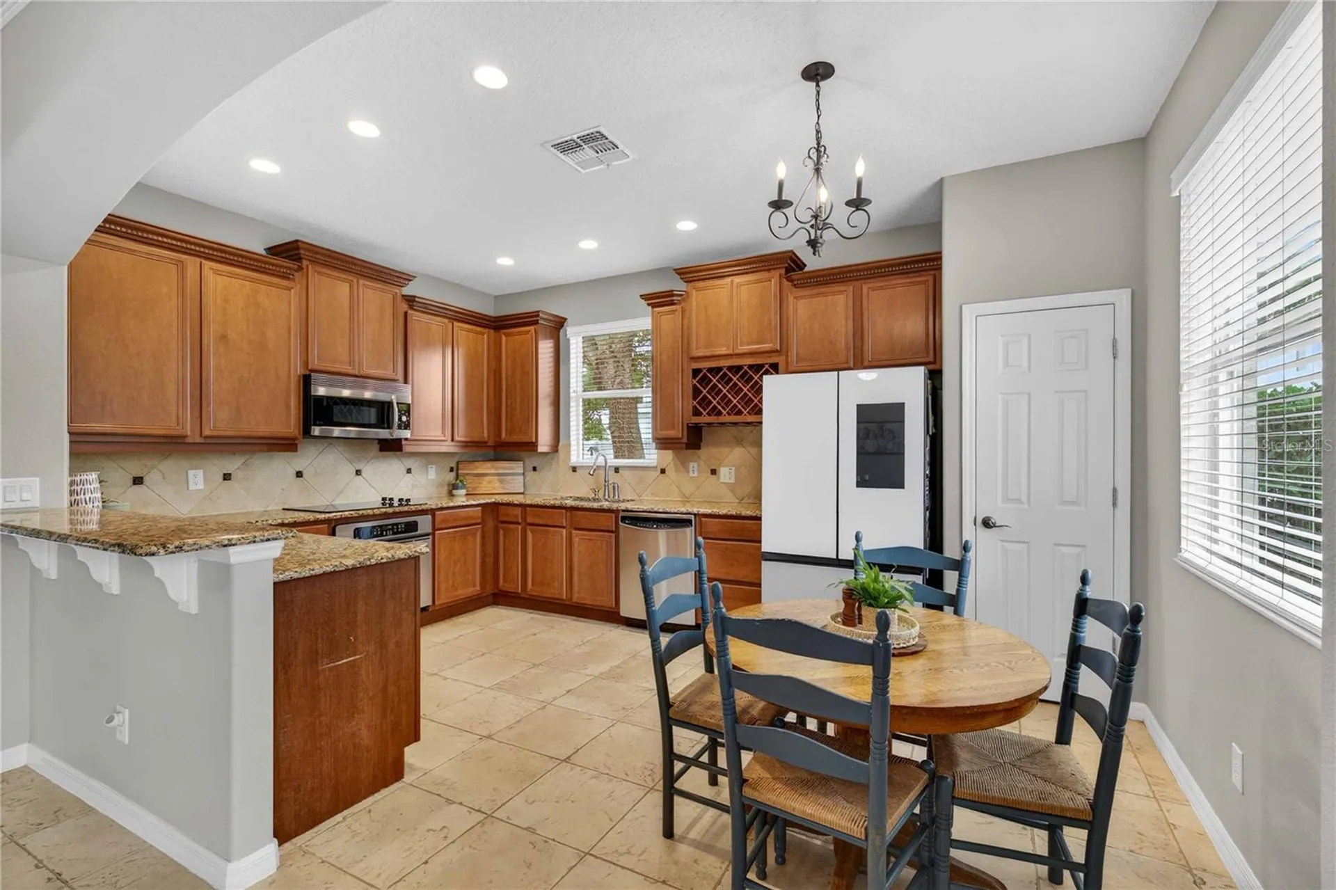 303 W Blue Water Edge Drive Eustis FL 32736