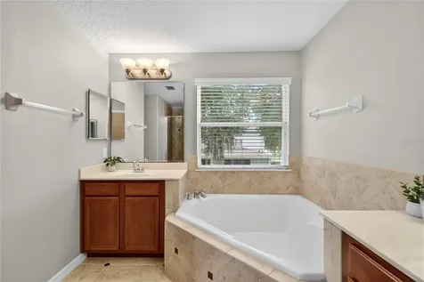 303 W Blue Water Edge Drive Eustis FL 32736
