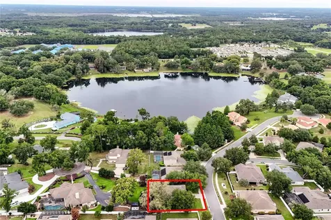303 W Blue Water Edge Drive Eustis FL 32736
