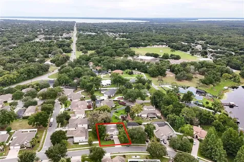 303 W Blue Water Edge Drive Eustis FL 32736