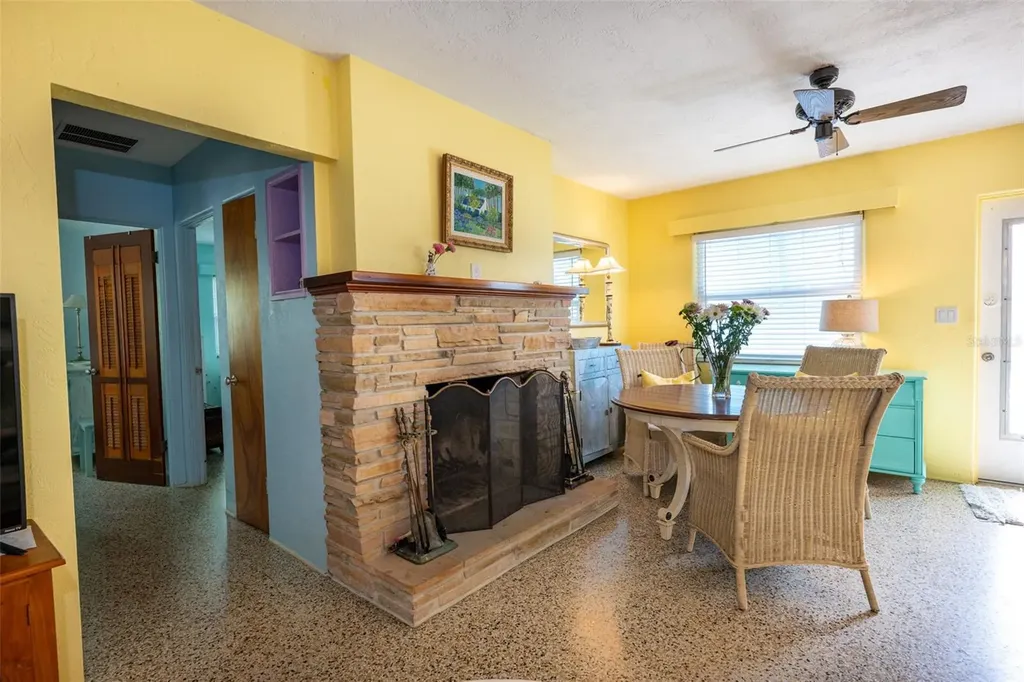 705 N Peninsula Avenue New Smyrna Beach FL 32169