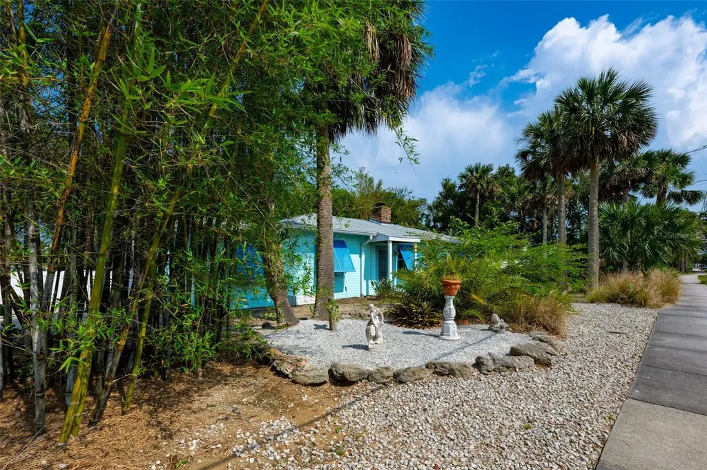 705 N Peninsula Avenue New Smyrna Beach FL 32169