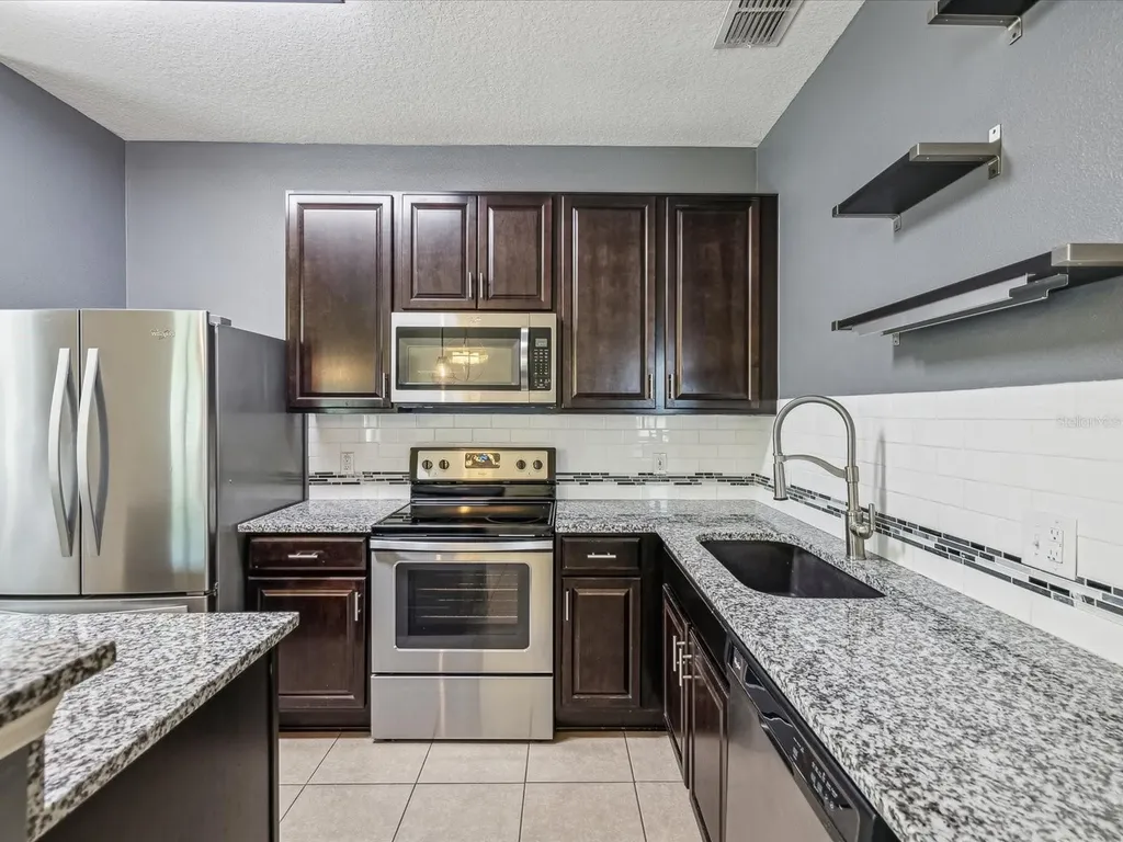 11525 Southern Creek Drive Gibsonton FL 33534