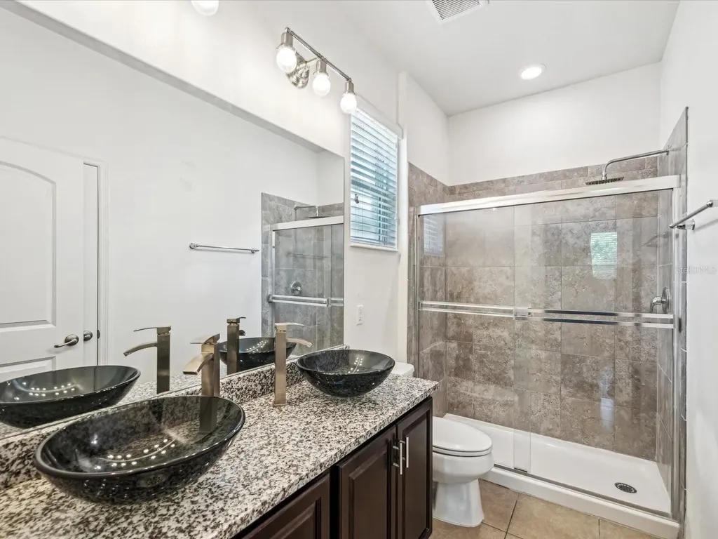 11525 Southern Creek Drive Gibsonton FL 33534