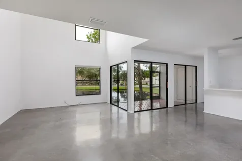 4774 Palermo Court NE St Petersburg FL 33703