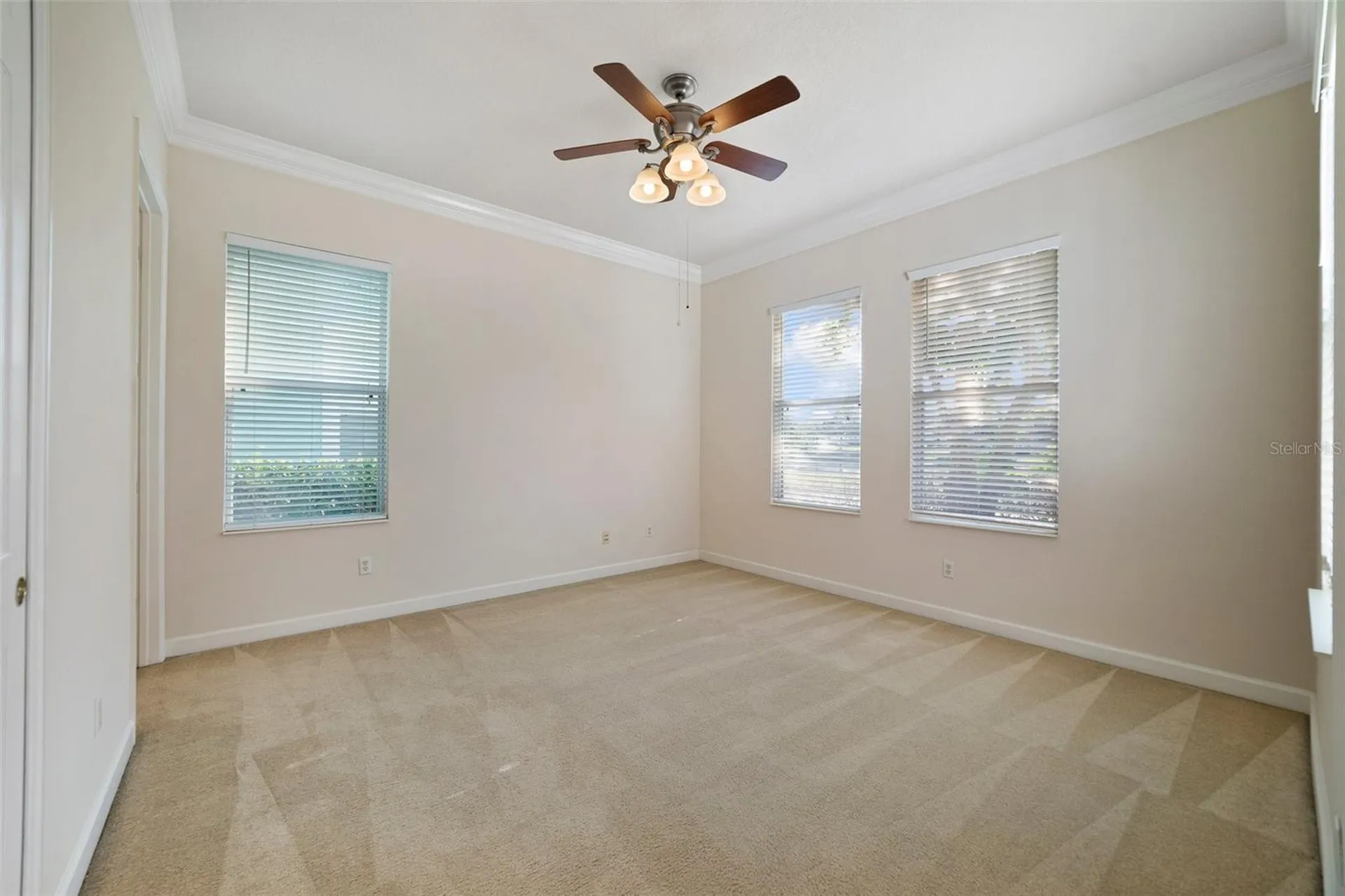 7740 Linkside Loop Kissimmee FL 34747