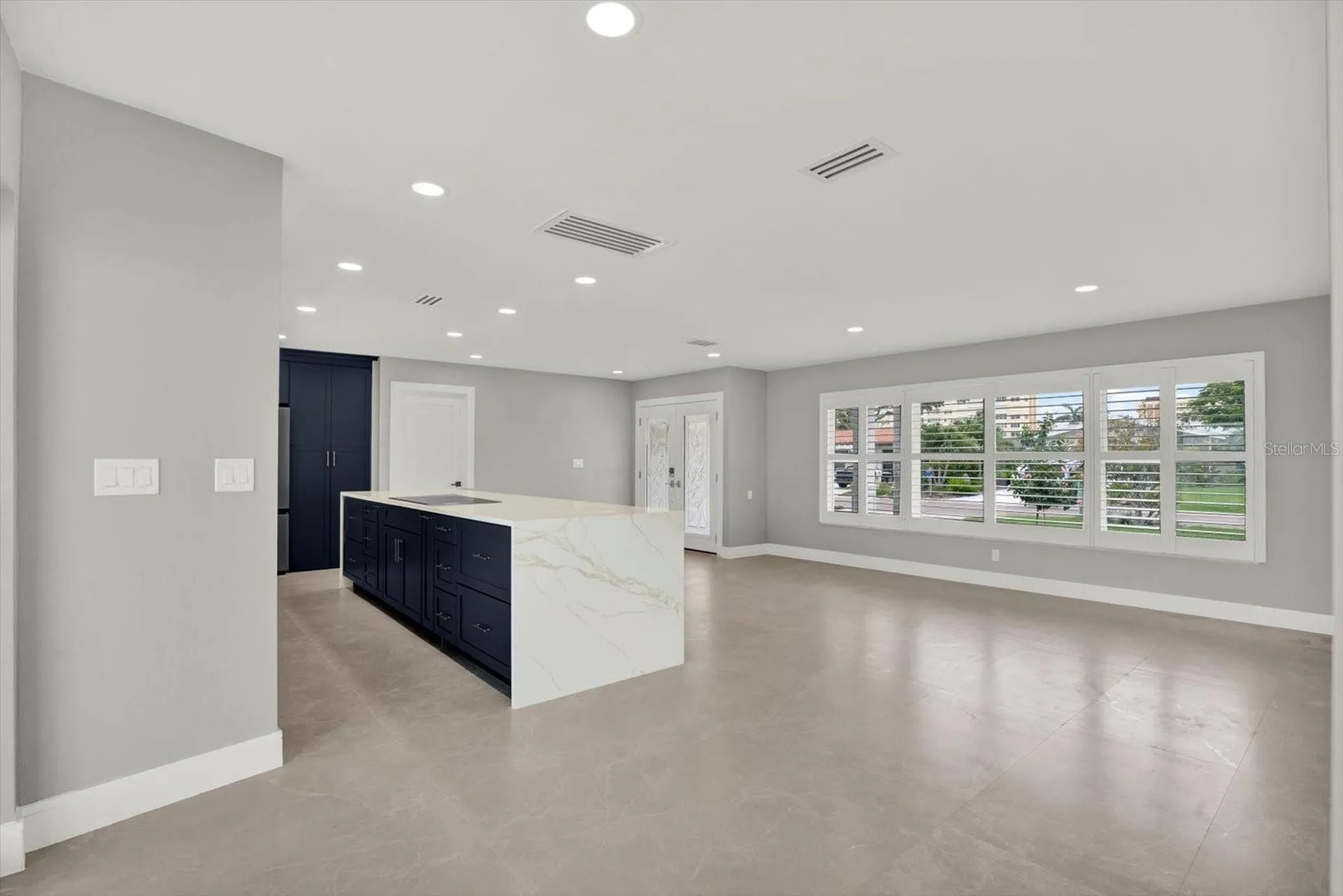 11577 48th Avenue N St Petersburg FL 33708
