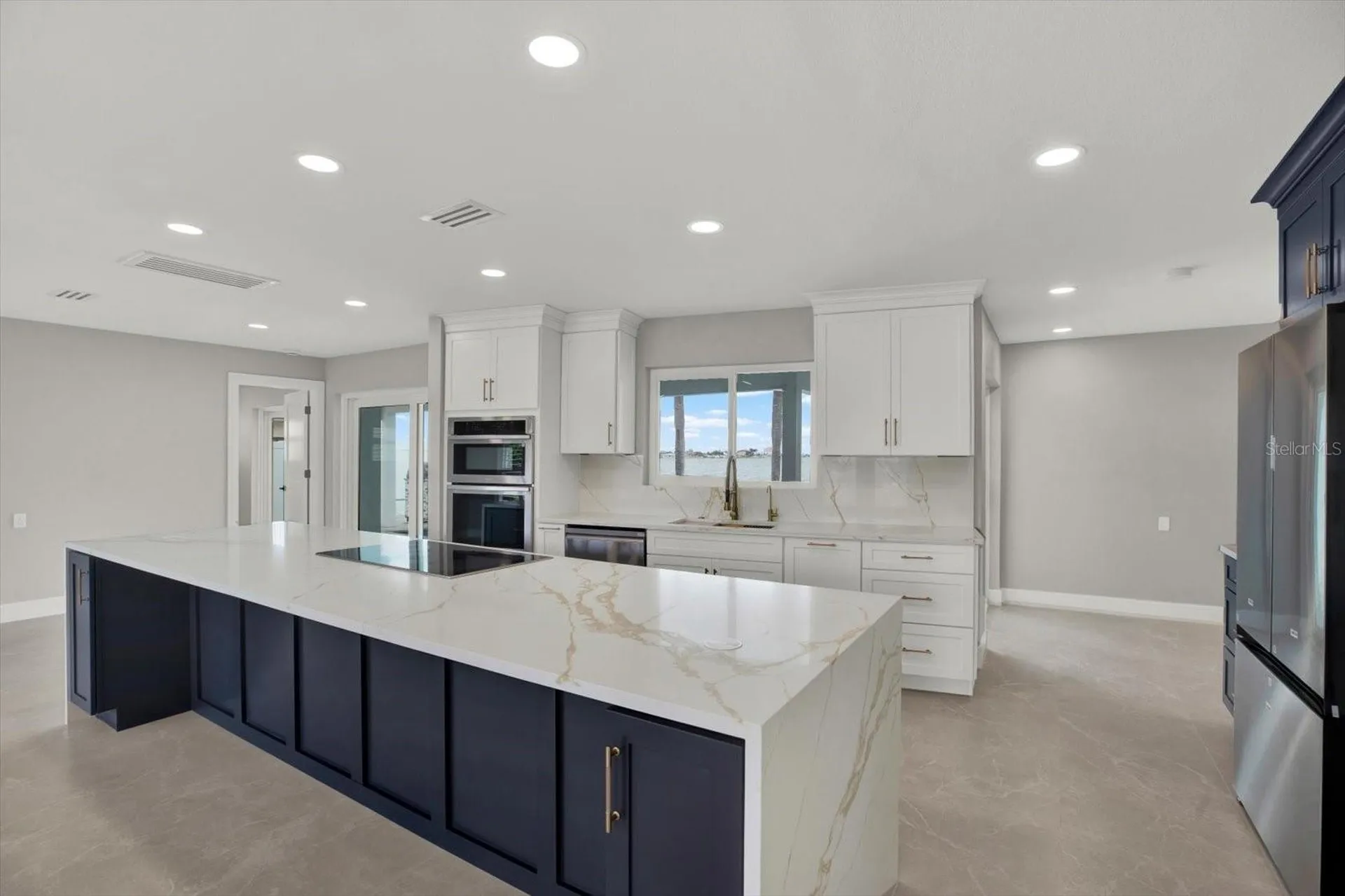 11577 48th Avenue N St Petersburg FL 33708