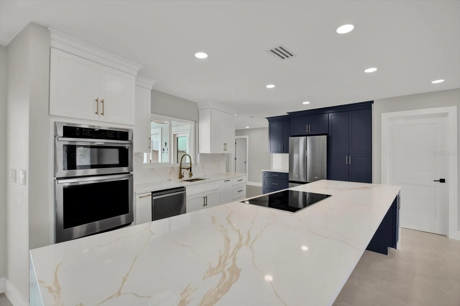 11577 48th Avenue N St Petersburg FL 33708