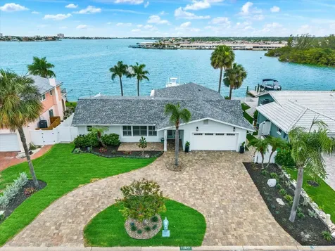 11577 48th Avenue N St Petersburg FL 33708