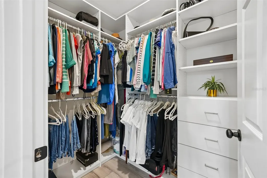 4277 43rd Avenue N St Petersburg FL 33714